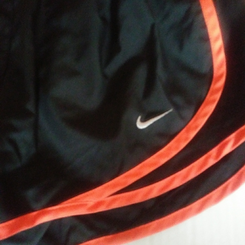 NIKE DRI-FIT RUNNING SHORTS - Picture 4 of 5